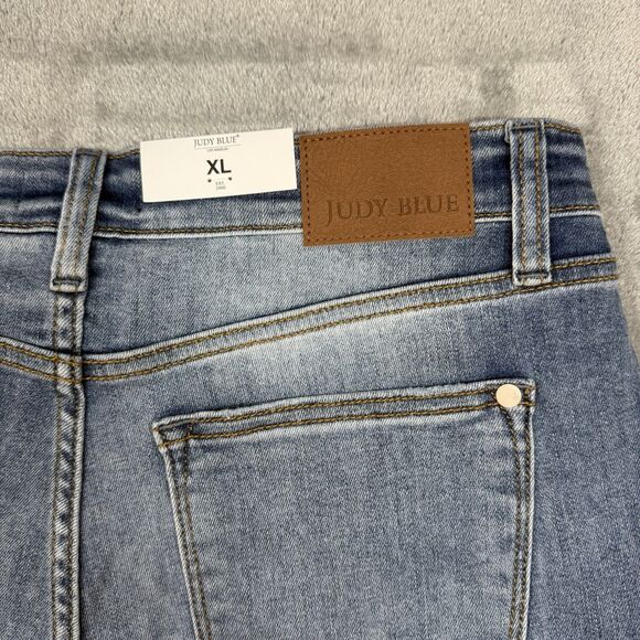 Judy Blue Jeans Shorts Women’s XL Blue Denim Mid-Rise Light Wash JB15251MD - Picture 6 of 9
